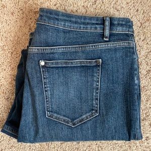 Vera Wang Size 16 Straight Leg Blue Jeans